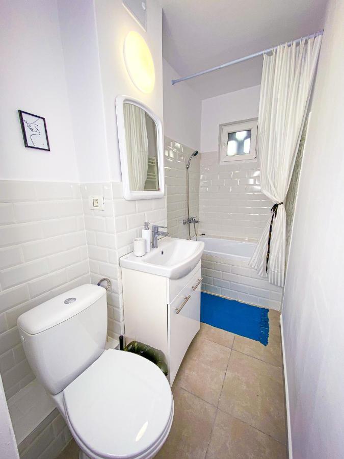 Central And Modern Apartment With Free Parking ทิมิชัวรา ภายนอก รูปภาพ