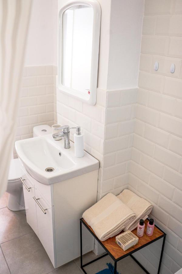 Central And Modern Apartment With Free Parking ทิมิชัวรา ภายนอก รูปภาพ