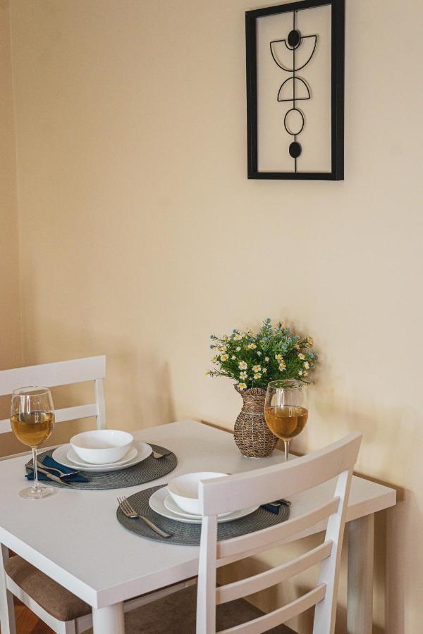 Central And Modern Apartment With Free Parking ทิมิชัวรา ภายนอก รูปภาพ