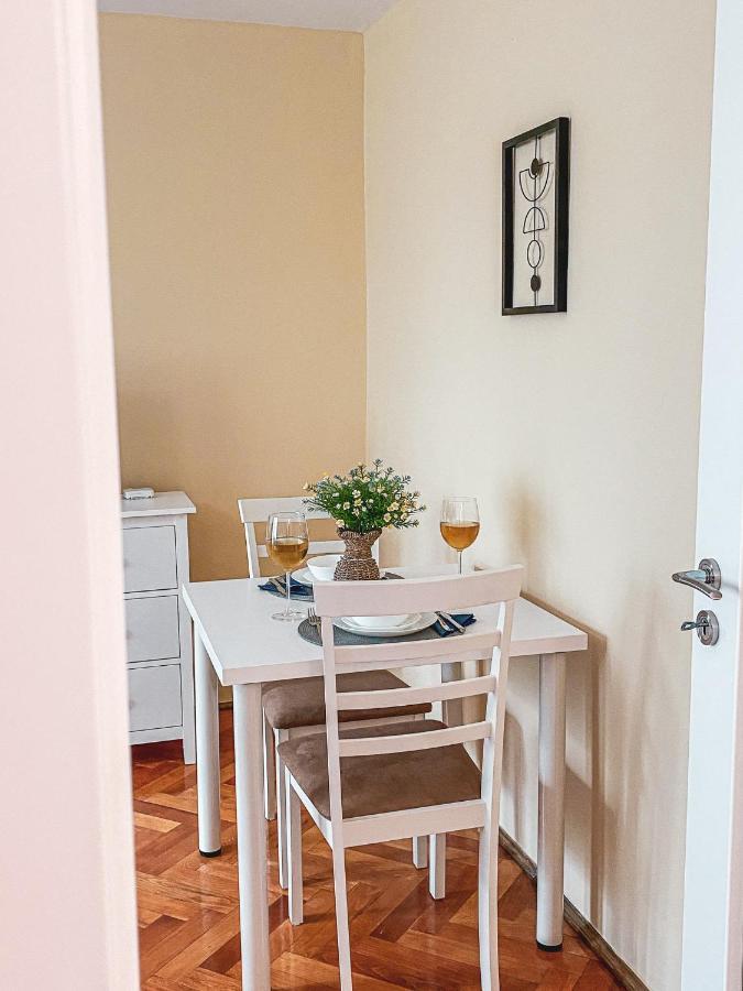Central And Modern Apartment With Free Parking ทิมิชัวรา ภายนอก รูปภาพ